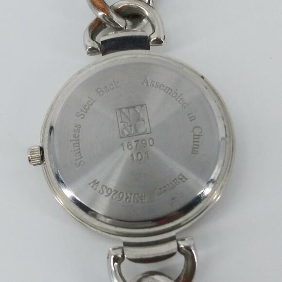 NY&C Quartz Women's Wristwatch Stainless Steel Chain Bracelet Silver Tone Watch - Picture 5 of 10